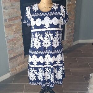 #351 B. Darlin Navy& White Floral Print Stretch Dress sz 11/12